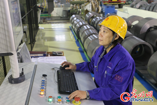 【中國(guó)夢(mèng)?大國(guó)工匠篇】金牌工人戚紅和她的15人切鐵組