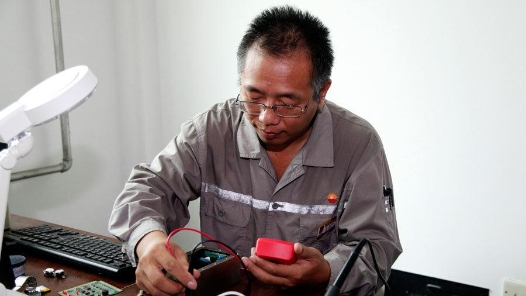 中國夢·大國工匠篇 | 大國工匠：研發(fā)“機器人”的石油工人刁克劍