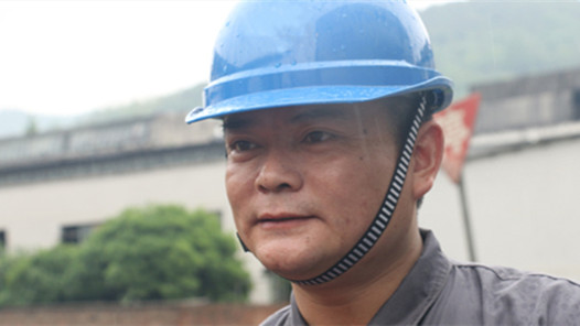 中國夢·大國工匠篇 | 江小山：精度達(dá)到頭發(fā)直徑一半的焊接大師