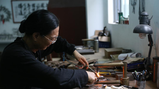 中國夢·大國工匠篇 | 鐵畫工匠葉合：以鐵為墨 千錘百煉乃成形