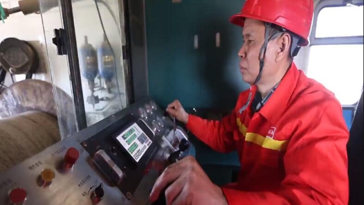 最美職工譚文波：行走在創(chuàng)新路上的“土專家”