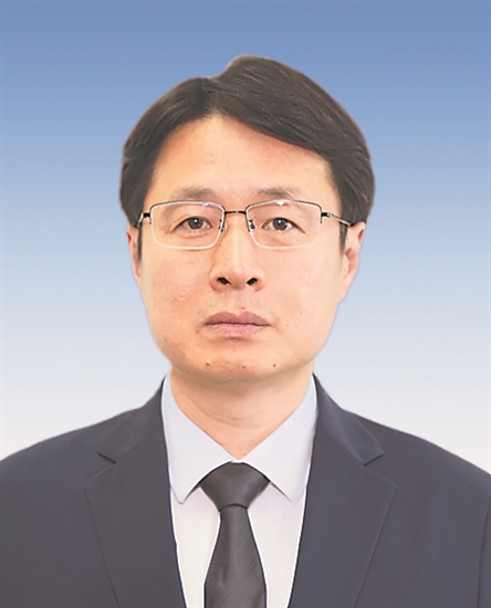 潘 健 潘 健