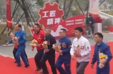 今天，他們是最耀眼的星！