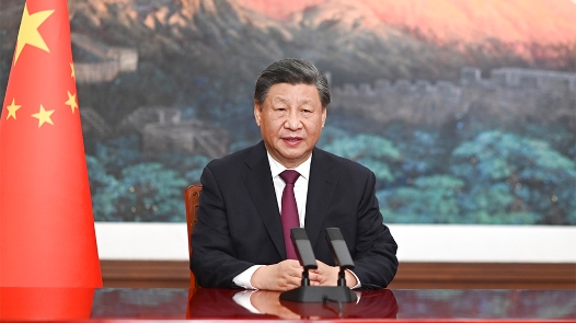 習(xí)近平為國家勛章和國家榮譽稱號獲得者頒授勛章獎?wù)? title=