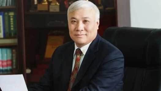 輝煌75載 與共和國同成長的勞動模范｜領(lǐng)航者曹和平：以勞模精神書寫新中國商業(yè)傳奇