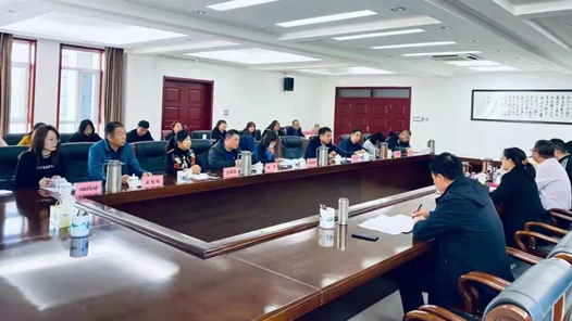呼和浩特市人民政府與呼和浩特市總工會召開聯(lián)席會議