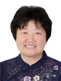 于冬云證件照