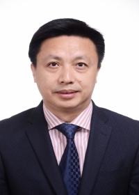 韋平證件照