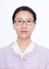 楊莉證件照
