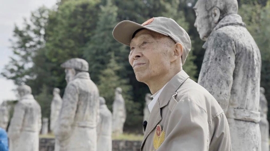 新華視點｜99歲抗戰(zhàn)老兵遷居云南松山：我要替犧牲的兄弟說聲“謝謝”