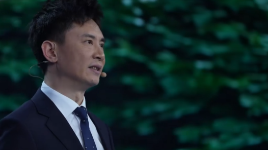 閃亮如你·2025年“最美職工”｜楊?。黑M南采茶戲的“守?zé)羧恕? title=
