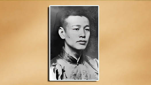 銘記歷史 緬懷先烈丨薩師?。菏呐c軍艦共存亡