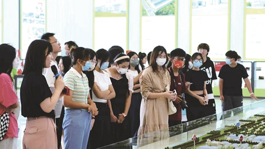 昆明呈貢區(qū)職工子女暑期愛心托管班開啟研學之旅