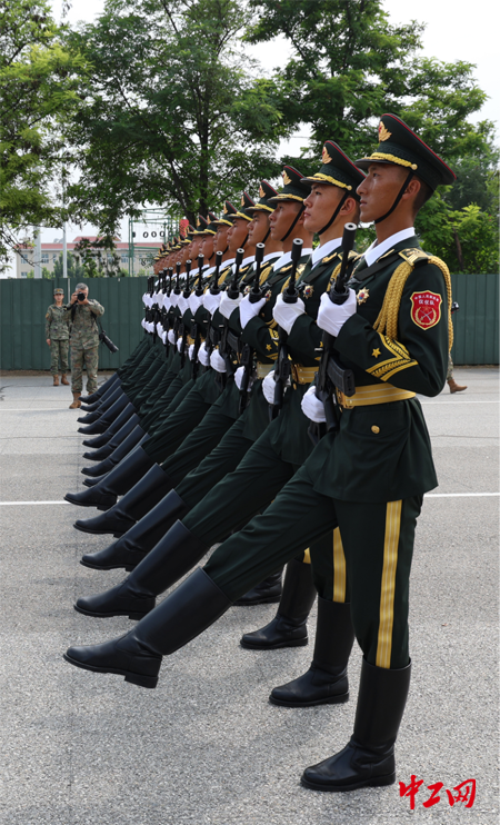閱兵集訓(xùn)點5