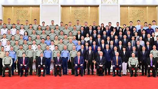 中國人民抗日戰(zhàn)爭暨世界反法西斯戰(zhàn)爭勝利80周年紀(jì)念活動總結(jié)會議在京舉行 習(xí)近平親切接見紀(jì)念活動籌辦工作各方面代表