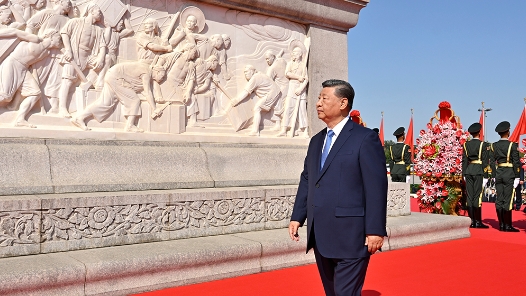 烈士紀(jì)念日向人民英雄敬獻(xiàn)花籃儀式在京隆重舉行 習(xí)近平等黨和國家領(lǐng)導(dǎo)人出席