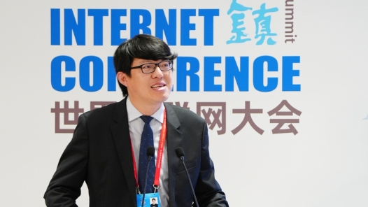 快手科技高級副總裁馬宏彬：全面拓展AI應用，助力千行百業(yè)數智化升級