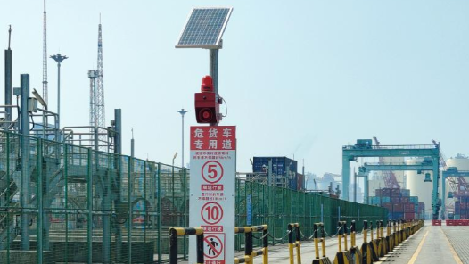 智能預(yù)警筑防線 科技興安護港區(qū)