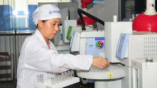 王書會：二十載躬耕檢驗一線 以匠心筑牢用藥安全防線