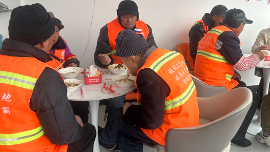 送溫暖?特別的“暖”給特別的你 新就業(yè)形態(tài)勞動者的“溫暖港灣”｜數(shù)說工會 暖“新”服務(wù)