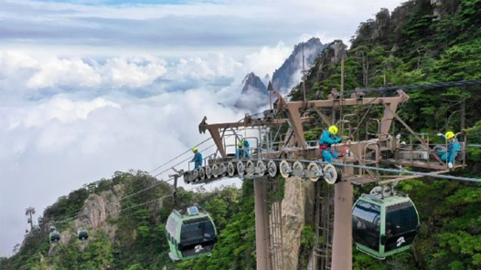 新春走基層·致敬奮斗者｜有群“體檢員”，守護(hù)著黃山索道