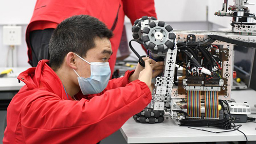 兩會聚焦｜不是讓企業(yè)“硬掏錢”，而是讓技能“更值錢”