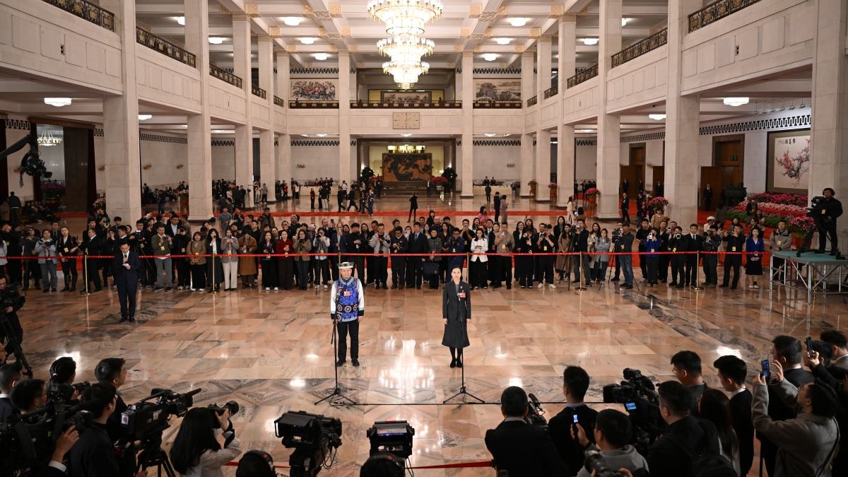 兩會｜十四屆全國人大四次會議第三場“代表通道”集中采訪活動舉行