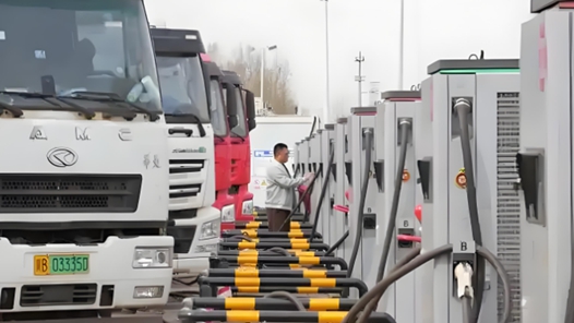 到2030年，全國燃料電池汽車保有量力爭(zhēng)達(dá)到10萬輛