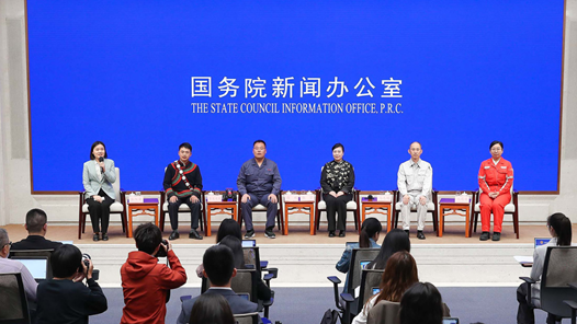 把奮斗故事寫在平凡崗位上
