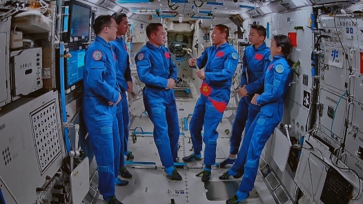 神舟二十三號｜神舟二十一號和神舟二十三號航天員乘組完成在軌交接